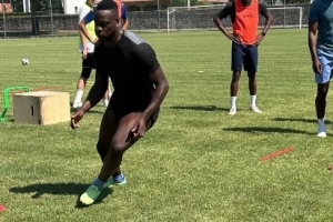 昔日欧洲金童难寻球队！34岁巴洛特利训练保持状态，身价剩50万欧