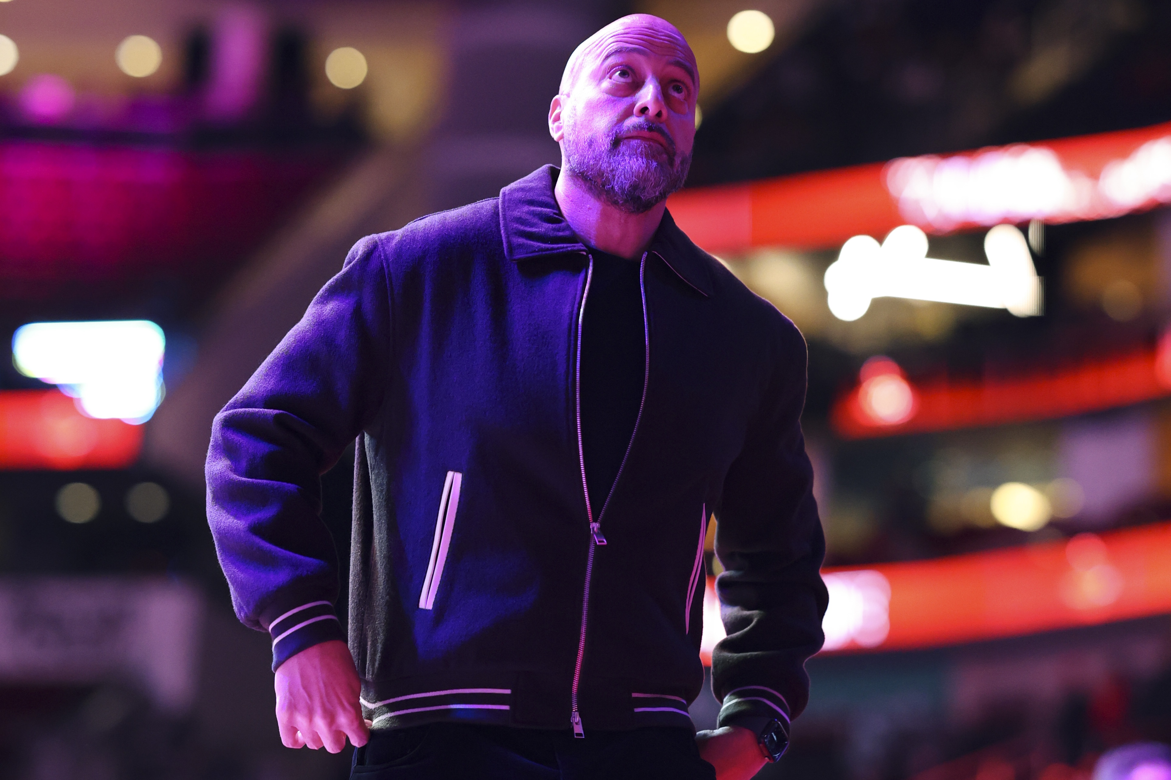 九游娱乐-没剩几个小时了~目前还有9个队没有交易操作：火箭&amp;马刺&amp;雄鹿在列