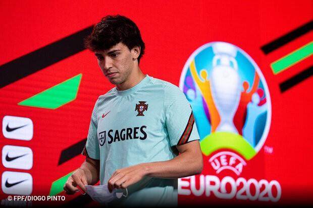 九游体育app-欧洲杯上场一次踢35分钟 费利克斯脚踝手术休两月